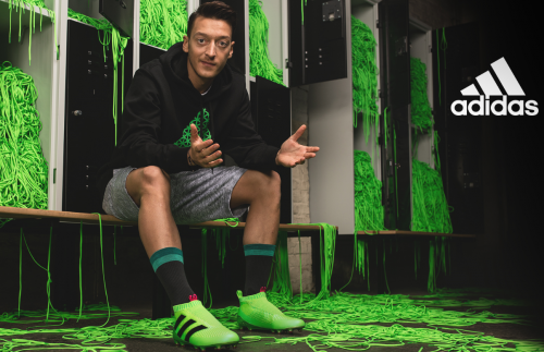 mesut-oezil-adidas-ace